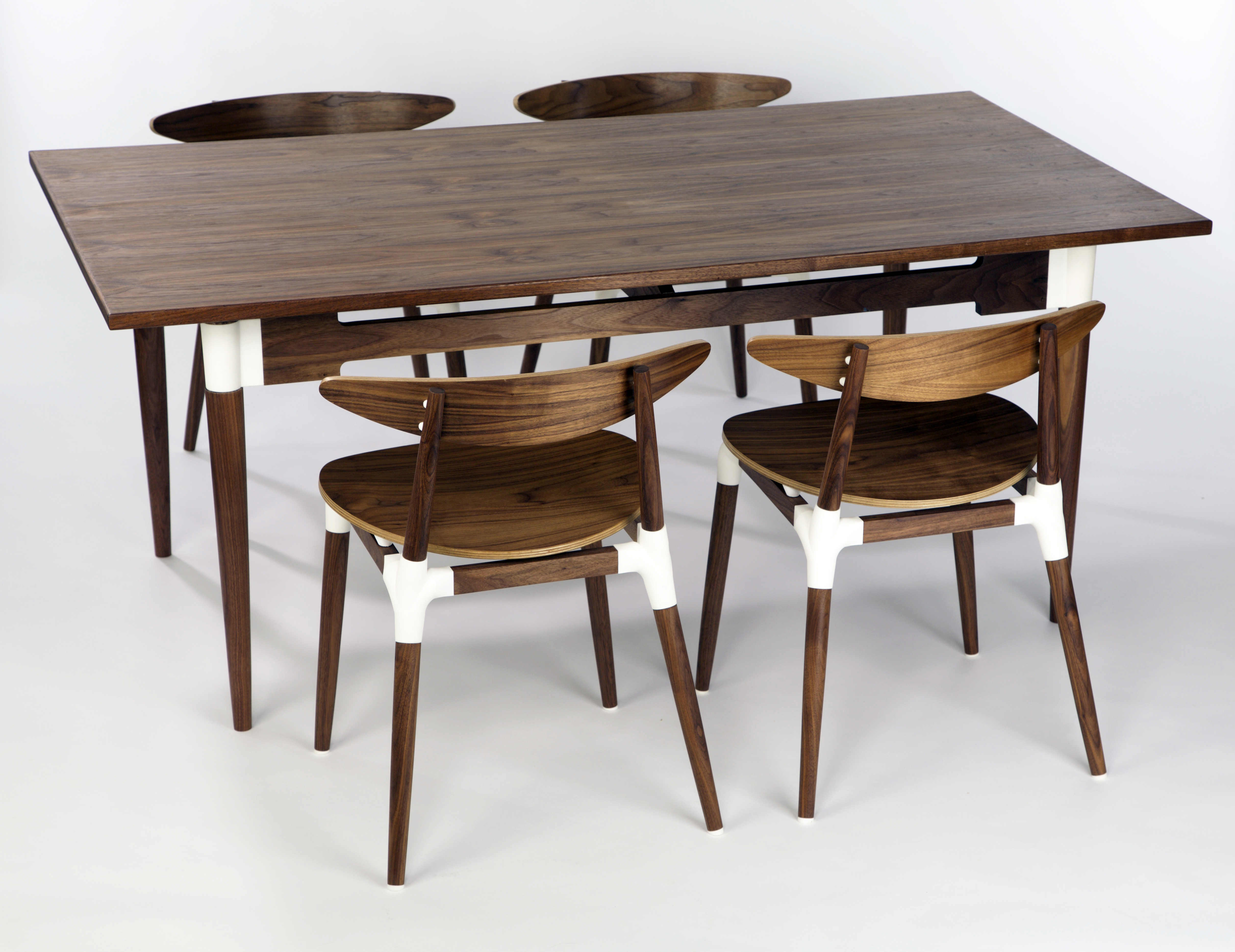 Saul dining table & chairs
