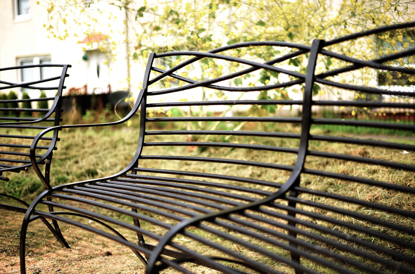 Drawing with steel with artist blacksmith Agnes Jones